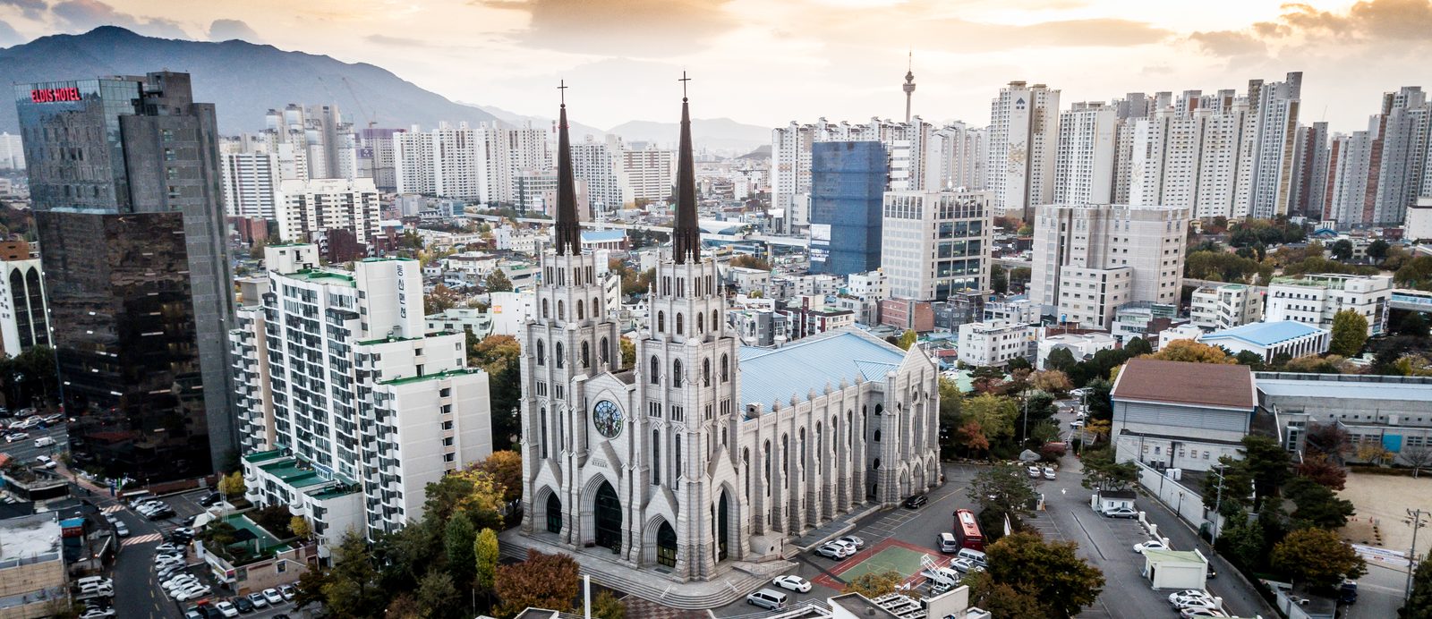 대구 약수성당 준공사진 14