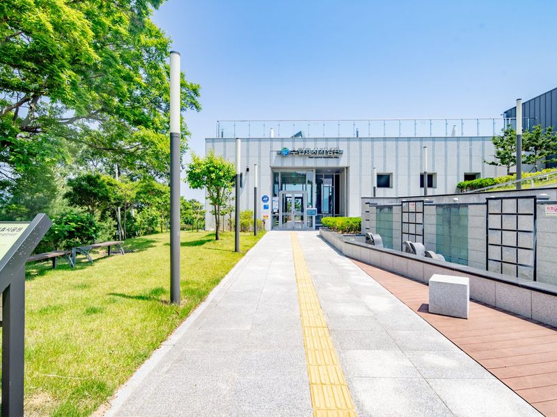 거제 수협효시공원 전시시설 준공사진