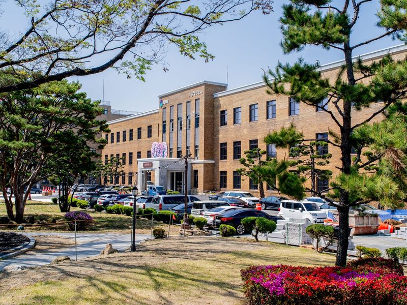 청주 충청북도청 준공사진